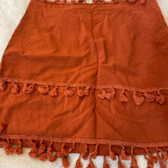 SHEIN POM POM SKIRT ORANGE SMALL - Picture 3 of 3